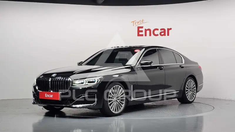 2021 BMW 745