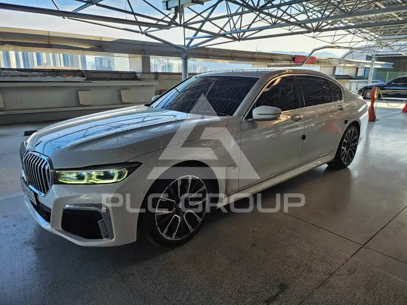 2021 BMW 740M