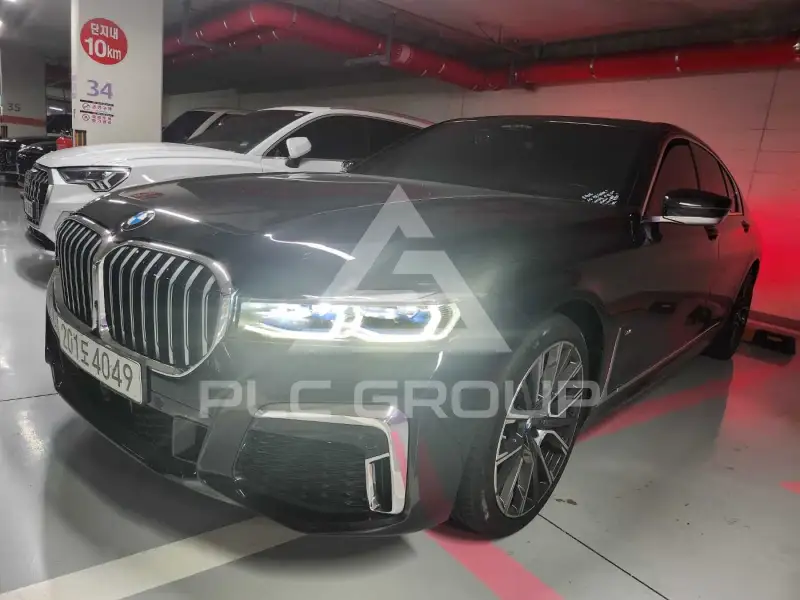 2021 BMW 730M