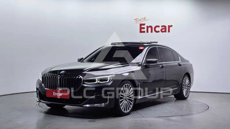 2021 BMW 740