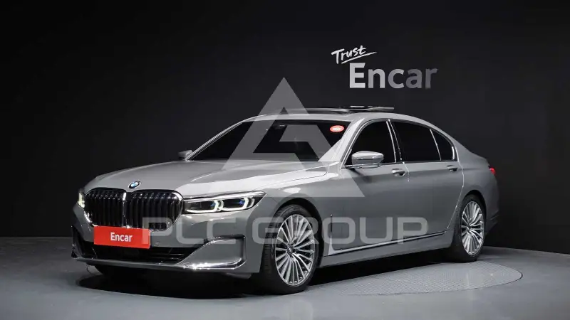 2021 BMW 740