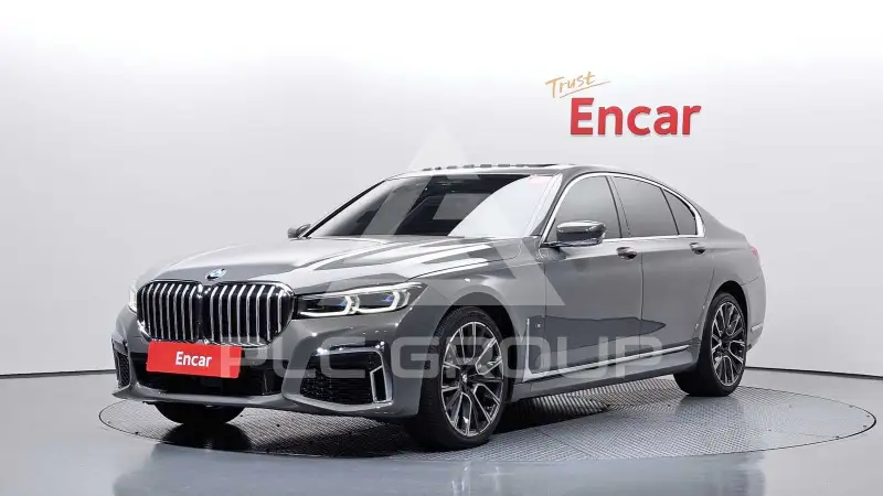 2021 BMW 740M