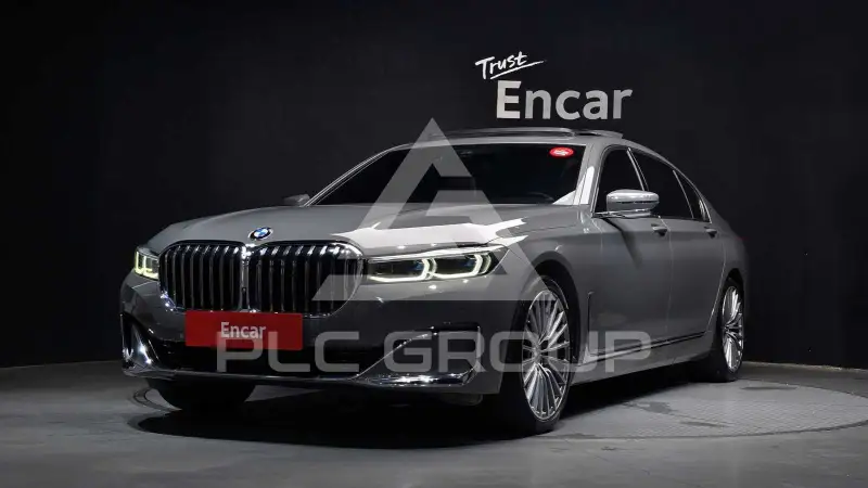 2021 BMW 740