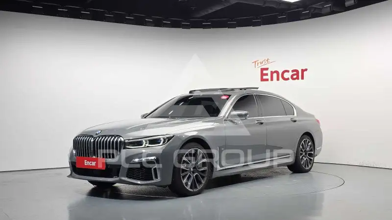 2021 BMW 740M
