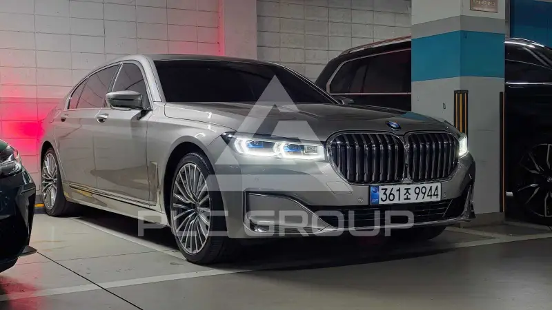 2021 BMW 740