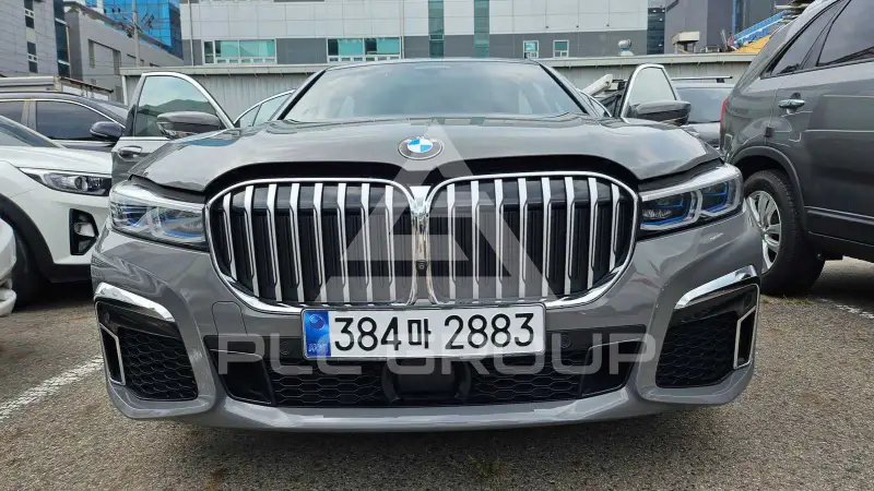 2021 BMW 740M