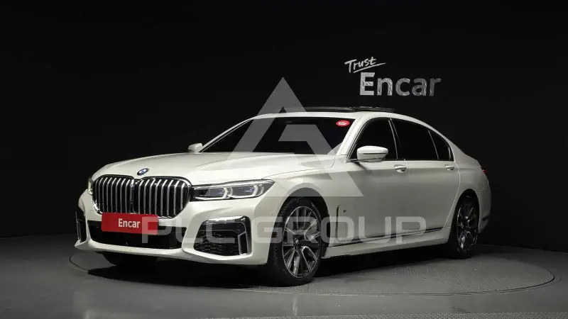2021 BMW 730M