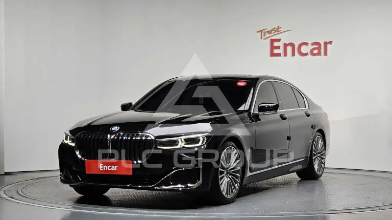 2021 BMW 740