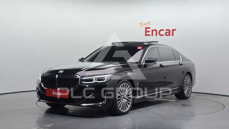 2021 BMW 730