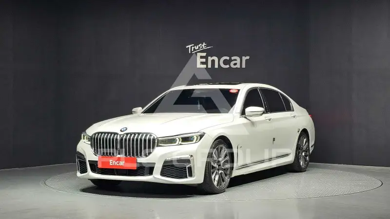 2021 BMW 740M