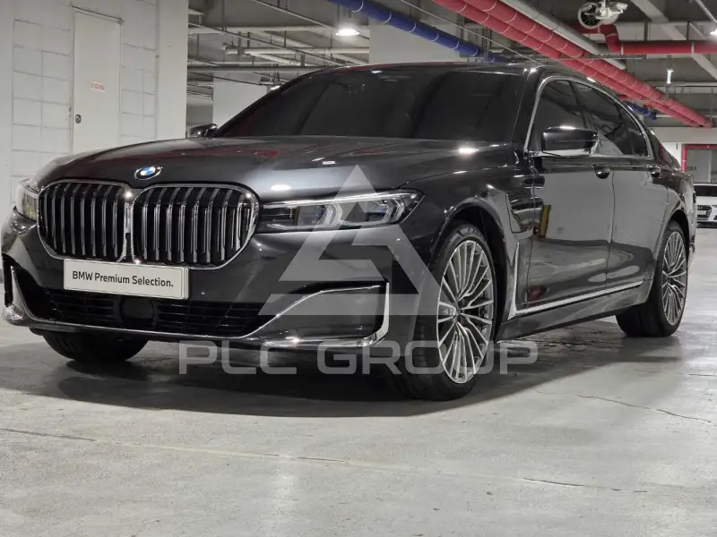 2021 BMW 745