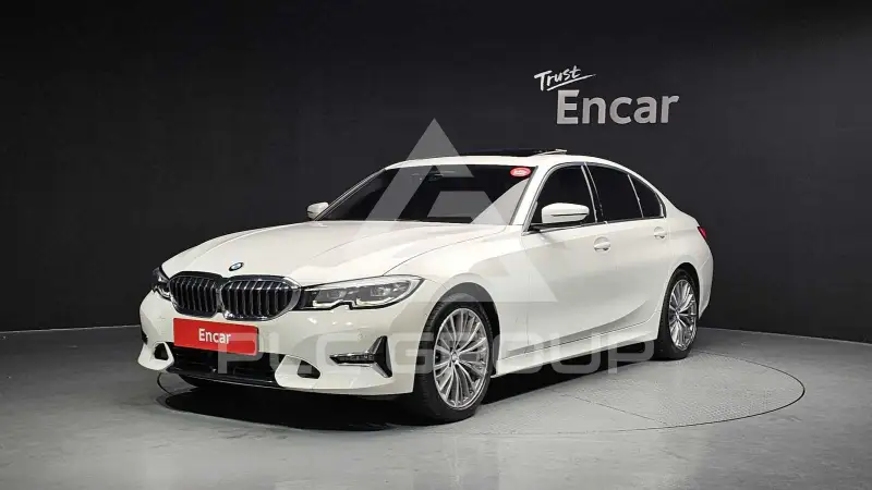 2021 BMW 320