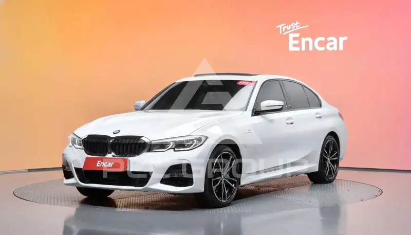2021 BMW 330
