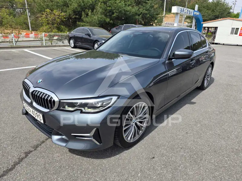 2021 BMW 320