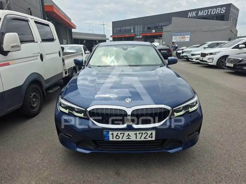 2021 BMW 320
