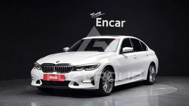 2021 BMW 320