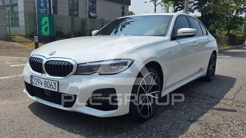 2021 BMW 320