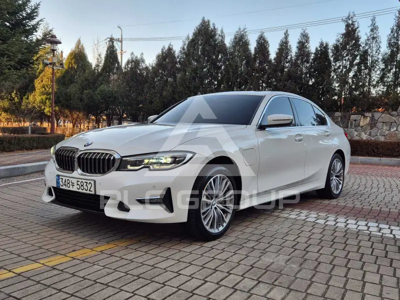2021 BMW 330