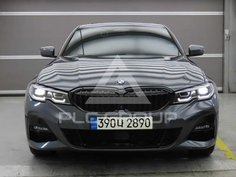 2021 BMW 330