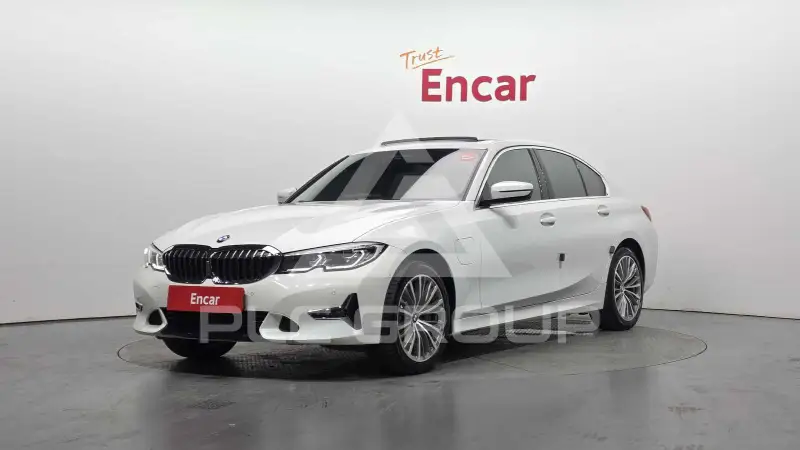 2021 BMW 330
