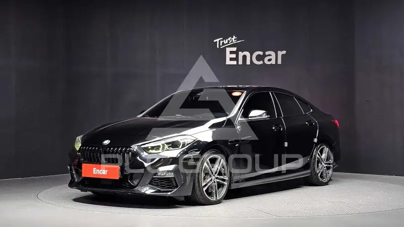 2021 BMW 220M