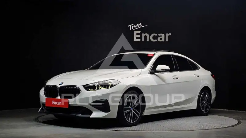 2021 BMW 220
