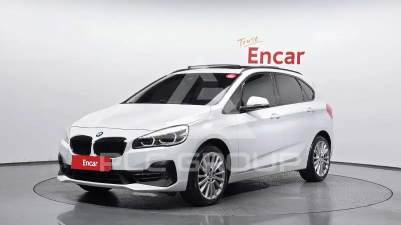 2021 BMW 218
