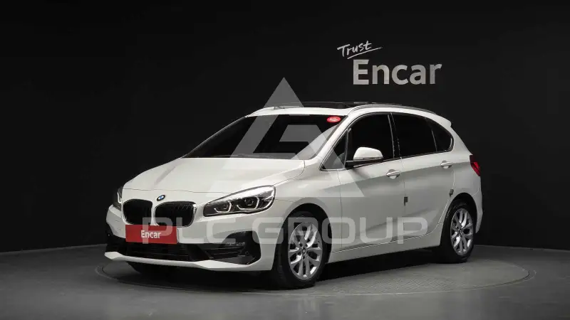 2021 BMW 218