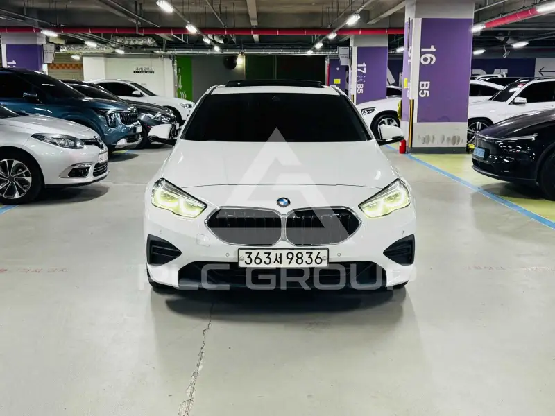 2021 BMW 220