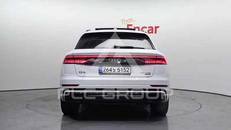 2021 Audi Q8