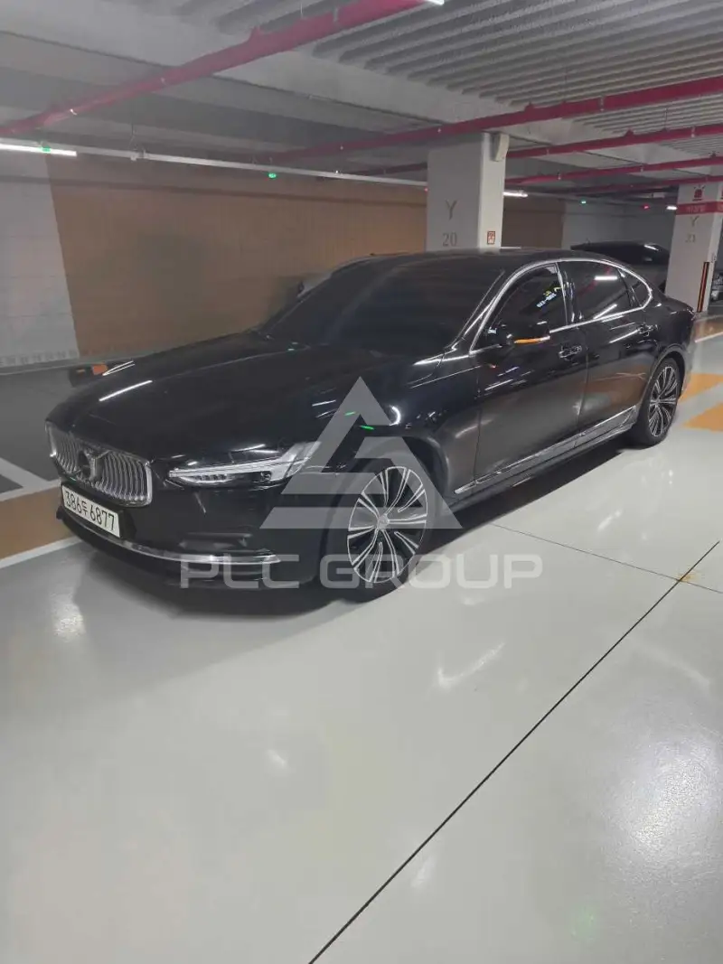 2021 Volvo S90