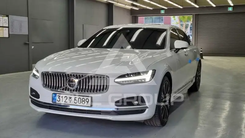 2021 Volvo S90