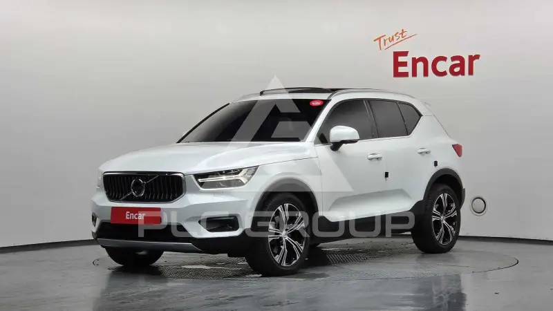 2021 Volvo XC40
