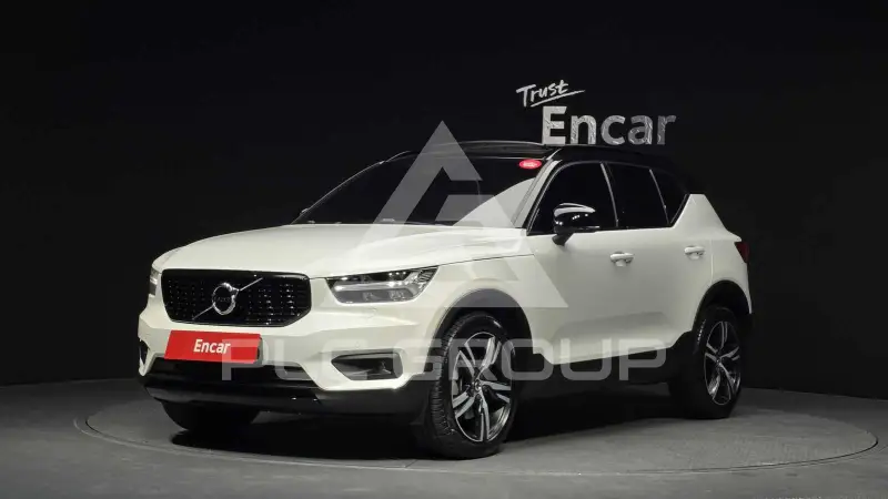 2021 Volvo XC40