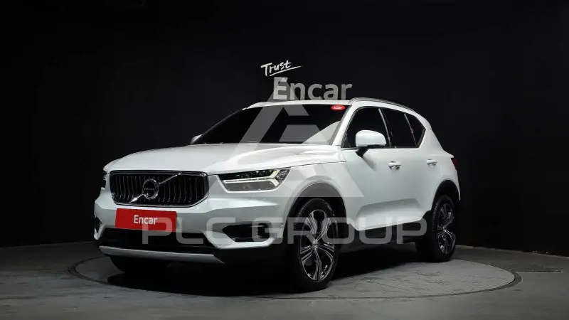 2021 Volvo XC40