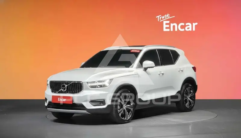 2021 Volvo XC40