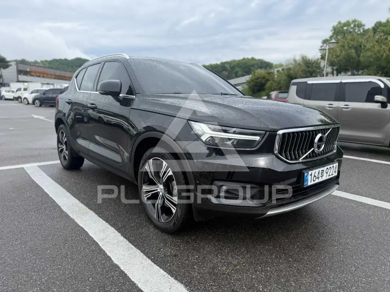 2021 Volvo XC40