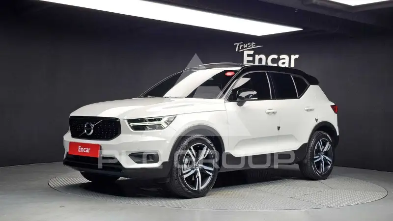 2021 Volvo XC40