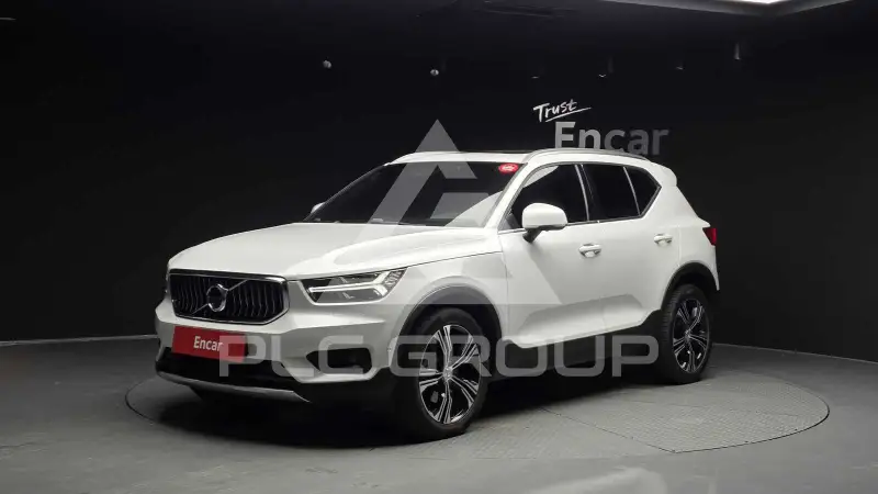2021 Volvo XC40