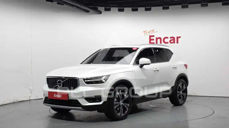 2021 Volvo XC40