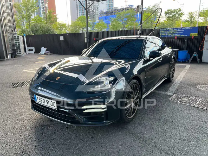 2021 Porsche Panamera