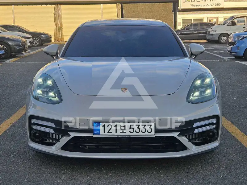 2021 Porsche Panamera