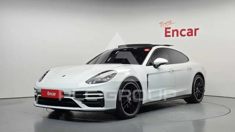 2021 Porsche Panamera