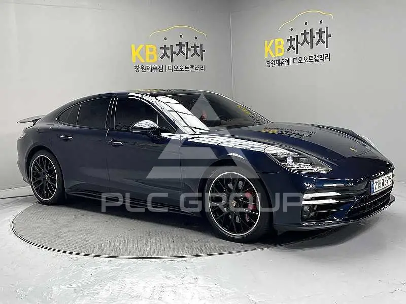 2021 Porsche Panamera