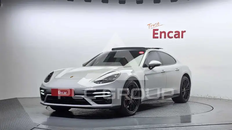 2021 Porsche Panamera