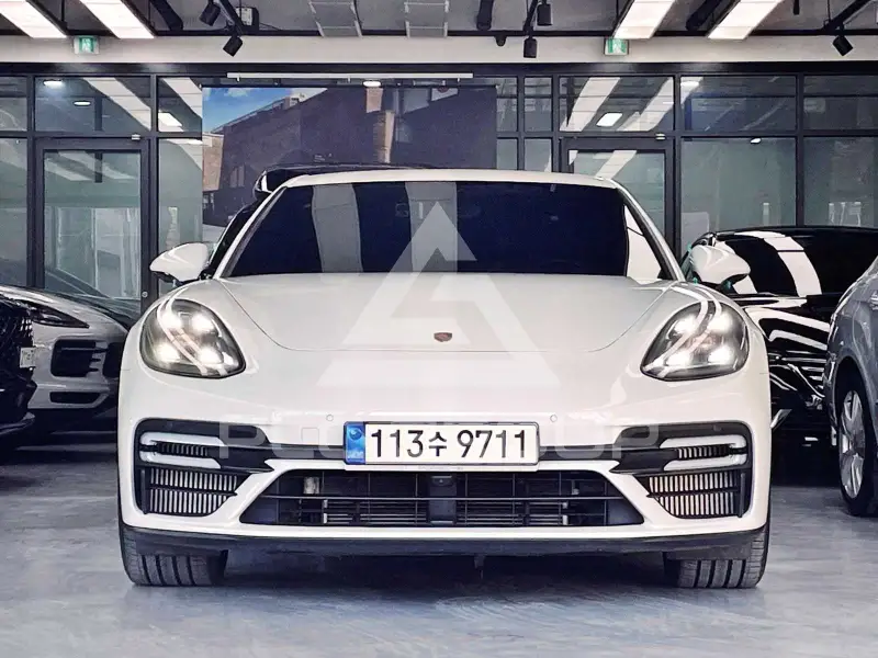 2021 Porsche Panamera