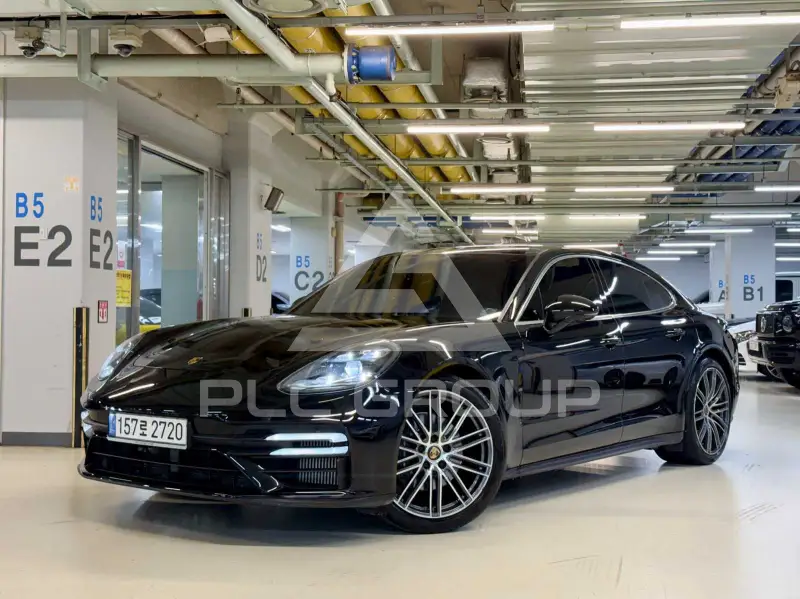 2021 Porsche Panamera