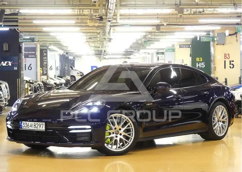 2021 Porsche Panamera