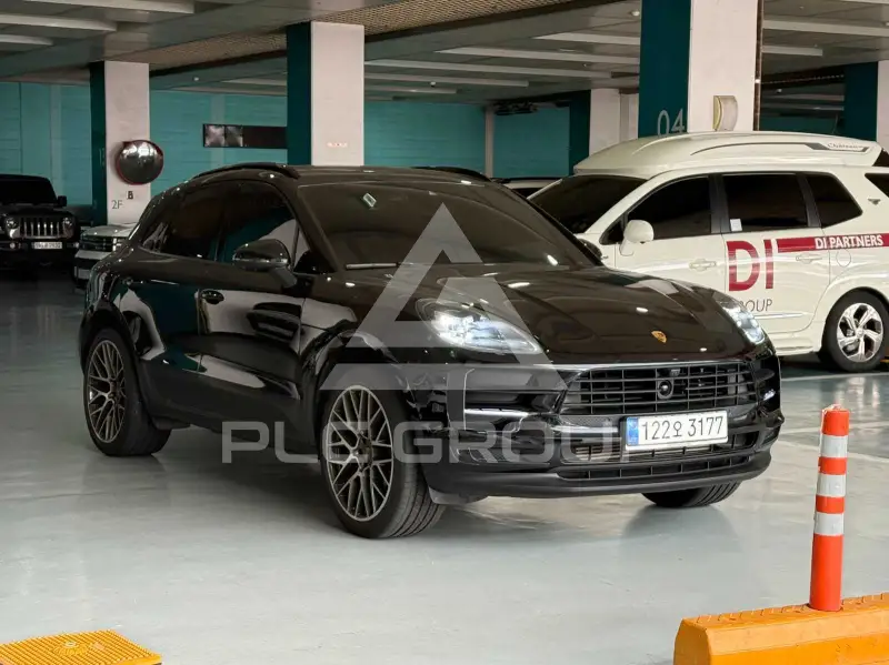 2021 Porsche Macan