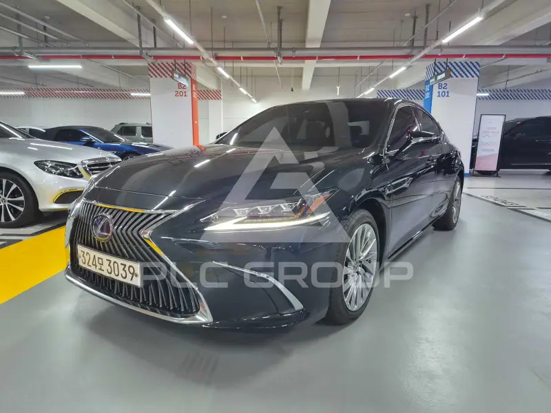 2021 Lexus ES